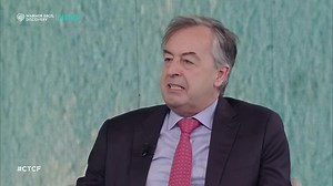 Roberto Burioni, ha mai sentito parlare di una cosa chiamata Democrazia? La Democrazia è ciò che consente a un popolo di rimediare agli errori e alle atrocità commesse da uomini di scienza e non, come Fauci o Biden, cacciandoli. La Democrazia è avere gli anticorpi necessari a respingere il cancro dello spietato affarismo di Big Pharma ammantato di ipocrita umanitarismo. La Democrazia è libertà di pensiero, confronto e dubbio continuo. La Democrazia è l'esatto contrario della propaganda che per a