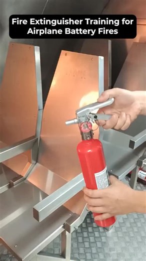 11K views | Could you handle a laptop fire at 35,000 feet? 樂 . This...