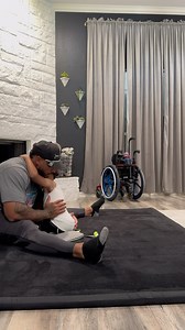 65K views · 16K reactions | Guys!!! I’m going to get me a 6 pack!!來 I’m actually just working on getting my core stronger so I can balance better while standing but also in my wheelchair when I play basketball. Core strength is very important for everyone! I’m just working to get mine stronger now vs later. #bubbastrong #spinabifidawarrior | Chase Harris | Facebook