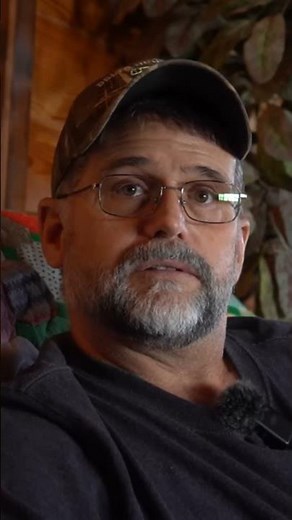 BIGFOOT ENCOUNTER IN SOUTHERN MISSOURI | IT ATE THE HOGS! #bigfoot #forest #mystery