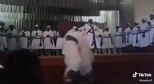 Jerusalema Encha Gospel Choir: Ha Le Mpona.Malivo