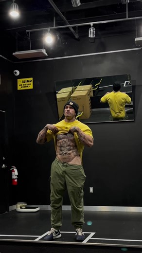 Im just thankful to be learning how to learn- and to feel grounded in the fragility and transcience of my body- as I seek community and nourishment in friendship and love while we walk our paths together in the spooky expanse that is the material world and these unqiue transitional times #thankful #tattoos #body #handsome #writer