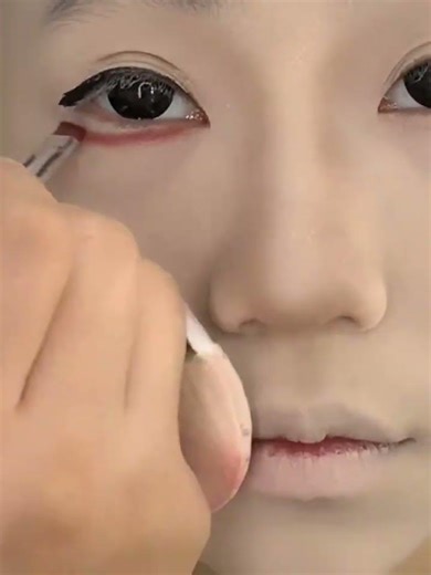 Media Anchor's Ultimate Makeup Routine - Stay Fresh All Day