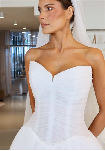 Elevate Your Bridal Style with Ethereal Wedding Dresses