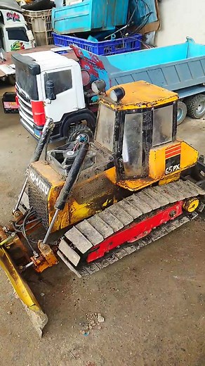 567K views · 16K reactions | ជួសជុលជើងក្រោម អាប៊ុល Mini Bulldozer ពីបញ្ហាធ្លាក់ច្រវ៉ាក់ញឹកញាប់ Part 7 | RC Truck 12v | Facebook