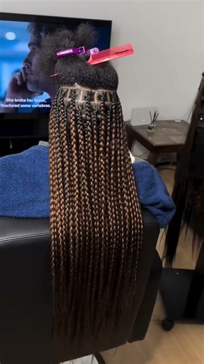 Knotless Jumbo Braids Tutorial #knotlessbraids #boxbraids #protectivestyles #youtubeshorts