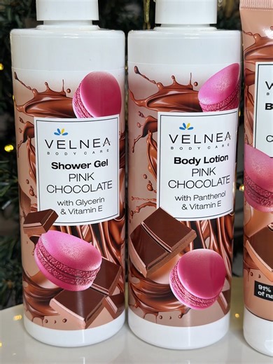 Koji miris vaš asocira na praznike? 😊🎀💕 @stilizovana #lillydrogerie #Lilly