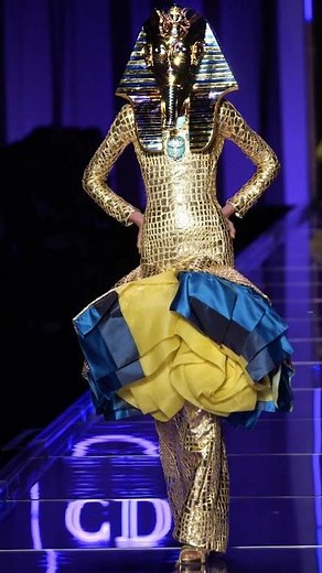 Dior Couture Spring/Summer 2004