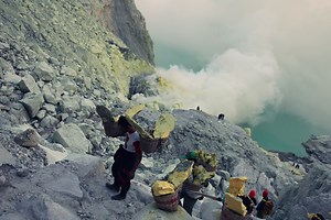 Mount Ijen Java: Tipps zum Aufstieg, Blaues Feuer & Unterkünfte