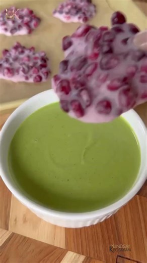 FROZEN POMEGRANATE MATCHA CLUSTERS ❄️🍵