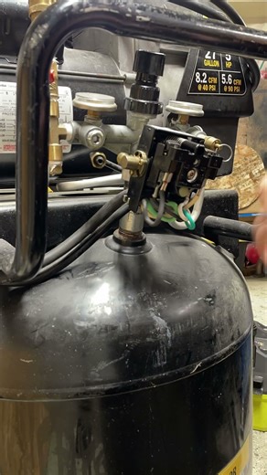 5 hp 21 gallon air compressor FIXED!