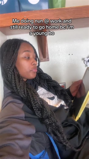 I think I might be beating the allegations. I’m not in the bathroom and I’m on my iPad. 🤷🏽‍♀️ Patiently waiting for my iPad to update #fyp #yungho #youngho #trending #worklife