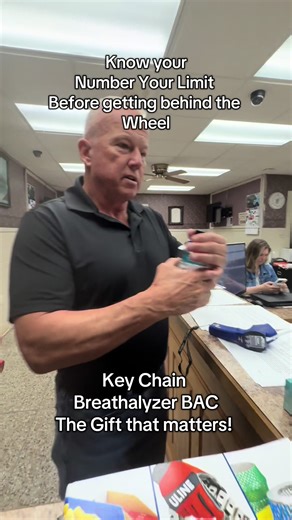 The BAC alcohol tester breathalyzer keychain know your number & limit before getting behind the wheel makes the best gift for the ones you love #breathalyzer #bac #giftideas #giftguide #alcohol @BACtrack®