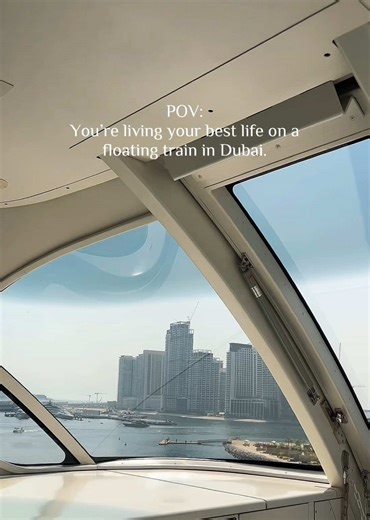 Experience the Jumeirah Monorail: Stunning Views in Dubai