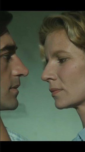 Péril en la demeure (1985) [Kiss Scene]: Christophe Malavoy x Nicole Garcia