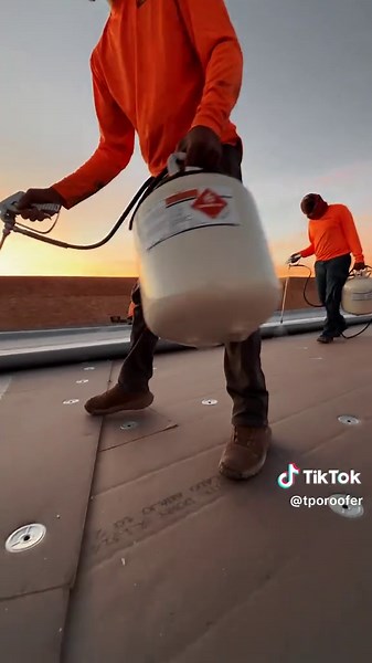 Fully adhered tpo roof #roofing #roofer #tpo #contractor #labour