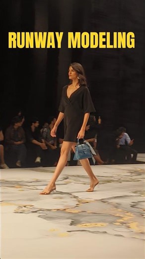 Walk #modeling #models #runway#runwayshow #runwaymodel #fashion#Fashionshow #catwalk #viral#reels#yt