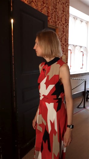 Following in the footsteps of Catherine Howard 👑 Our Chief Historian Tracy Borman shows us the remaining traces of Henry VIII's fifth Queen around Hampton Court Palace 🏰 🎵 Six from SIX. Historic Royal Palaces have partnered up with SIX the Musical for an exclusive ticket offer this October and November. Book your ticket to Hampton Court Palace or SIX the Musical now to unlock your exclusive discount. | Historic Royal Palaces