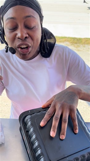 We got a sexy 1st timer | Pebbles Ward