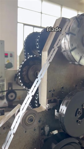 Printing logos on blades, just like that!⚙️#blade #manufacturing #logoprinting #mechanical #howitsmade