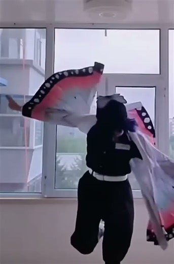 Shinobu cosplay butterfly dance 🥰#demonslayer #cosplay