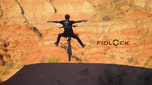 FIDLOCK Twist Bottle 600ml/21oz + Universal Base Set | New Leak-Proof, Self-Sealing Bottle Cap | Bike Water Bottle Holder with No Screws & Attached Bottle | Cage Free Magnetic Rack | Smoke