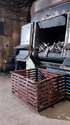 Precision engineering meets heavy-duty performance. Witness the assembly process of our high-strength track links, designed to keep dozers and excavators moving through the most demanding environments. Quality you can trust, built to endure. Welcome to Fast Track Congo. Located in the heart of Lubumbashi and Kolwezi, we specialize in providing high-quality heavy equipment and machine spare parts. Our commitment to excellence ensures that you find everything you need under one roof. Whether you’r