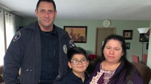 Off-duty officer reunites with rescued Waukesha parade victim