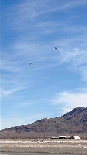 F-16 Viper takes F-22 Raptor into a rate turn!