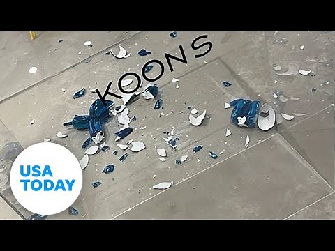 Iconic Jeff Koons dog balloon sculpture shattered at Miami art fair | USA TODAY