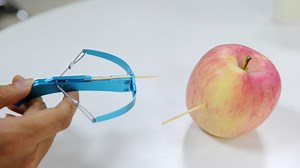 Toothpick crossbow is the dangerous alternative to the fidget spinner