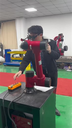 Understanding Collaborative Robots in Modern Factories