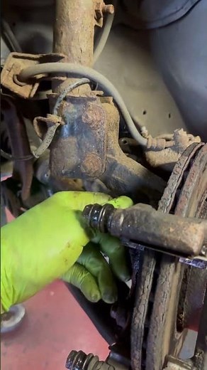 Nissan note front brakes fail , corousion , rusty