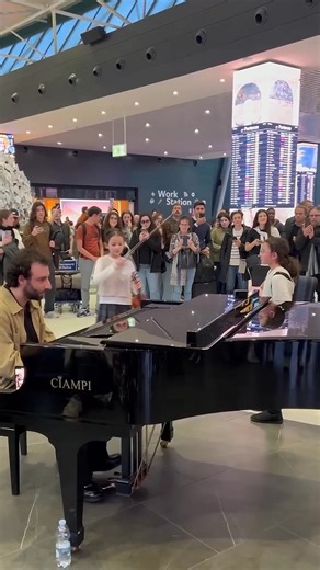 Two Young Sisters With Violins Transformed a Busy Airport Into a Concert Hall—Their Haunting Vivaldi Winter Duet Moved Thousands to Tears | It's good to see