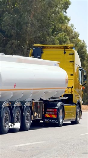 ‎Alireza Roosta / علیرضا روستا‎ | ‎واقعا هم طلاست 🤩ولوو طلایی ادیشن…چطور بود؟ کامیون ولوو اف اچ۵۰۰ وارداتی #volvotrucks #volvotrucksmoment‎ | Instagram