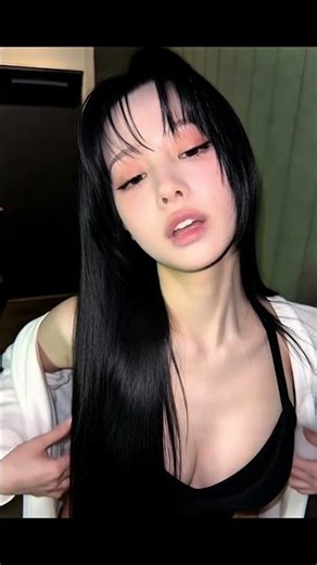 She Looks Like a K-Pop Idol… But She’s AI 💫🎤