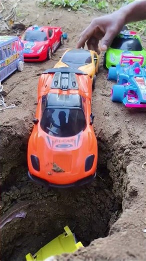 Wow EPIC Toy Car Pit Challenge! Yellow Sports Car vs Police Car 💥