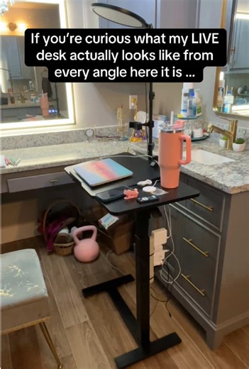 Desk Setup for TikTok Live Streaming – All Angles Revealed