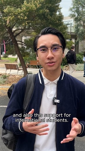 Deakin University on Instagram: "Our favourite thing has definitely got to be our students, staff and everyone in our community that makes Deakin such a great place to study ❤️️"