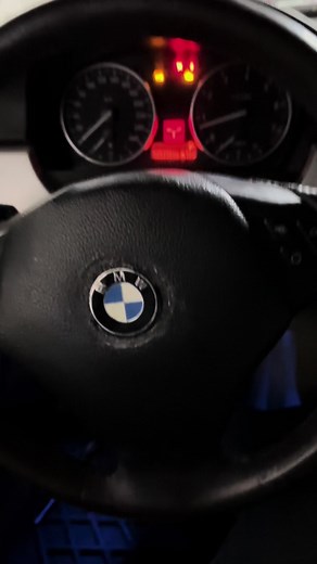 Reparación de módulo FRM en BMW: Soluciona luces y vidrios