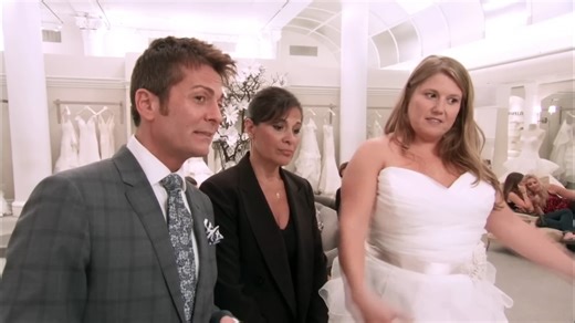 After going through three kidney transplants, bride Jennifer wants her wedding to be a huge celebration! She wants a light, simple gown that won't get in her way when she jumps into the ocean while wearing it! | Curvy Brides' Boutique - TLC