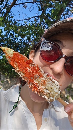 Marina Ghiringhelli on Instagram: "Este es el tipo de cosas que comparto en mis historias pero varios me pidieron que lo compartiera como reel así que ahí les va. Primero, nadie me está pagando por decir esto, si genuinamente usé soundizz para pasar mis playlists, te cobran poco y ya te ahorras un monton de tiempo en pasar tu informacion de una cuenta a otra, igual tidal te da unos meses gratis al principio entonces se compensa. #spotify #spotifywrapped #boycott #boycott #boicot"