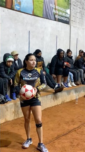 Ufff colocadotaaa🔥😱 #volleyball #clvolleym #deporte #ecuavolley #ecuador #volyball #voli #voley