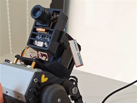 桌面轮足机器人看世界3.7g舵机云台尝试