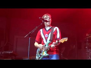Weezer - Happy Together (The Turtles Cover with snippit of Longview by Green Day) Live