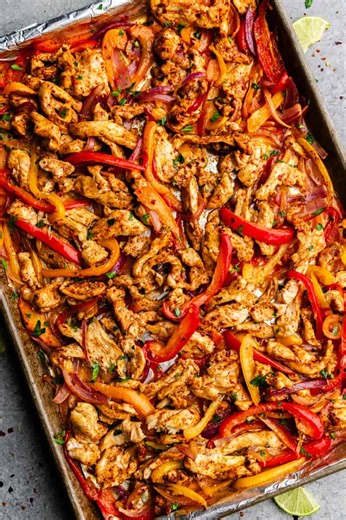 20K views · 328 reactions | Make restaurant-quality chicken fajitas at home on a sheet pan! Juicy chicken, roasted veggies, and a custom spice blend for unbeatable flavor. https://thestayathomechef.com/sheet-pan-chicken-fajitas/ | The Stay At Home Chef | Facebook