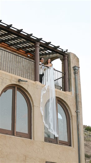 Whitney Bigelow | Arizona Wedding Videographer on Instagram: "A peek back at Olivia & Paul’s uber-romantic wedding day at The Little Daisy Jerome 💫 A love story 15 years in the making, they designed the day around what mattered most: celebrating with their son by their side, an intimate guest list, and a chic, moody design that set the tone. A private chef curated a beautiful dinner, live music filled the space all evening, and every moment felt intentional, personal, and effortlessly them. The