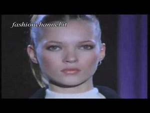 KATE MOSS CATWALK VERSACE AUTUMN WINTER (MILÁN) 1994-1996.