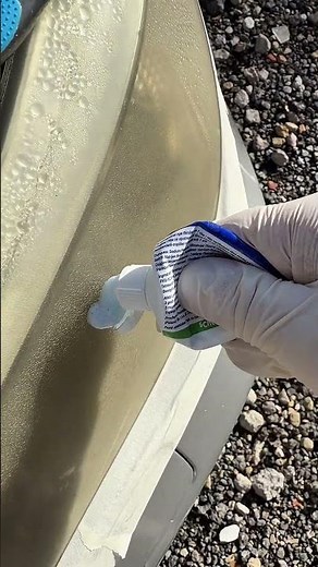 How to Polish Headlights with Toothpaste