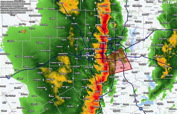 Strong wind gusts moving through southeast Dallas county and northeast Ellis county. Live weather coverage on WBAP 820 AM and 93.3 FM at 11:30. | WBAP
